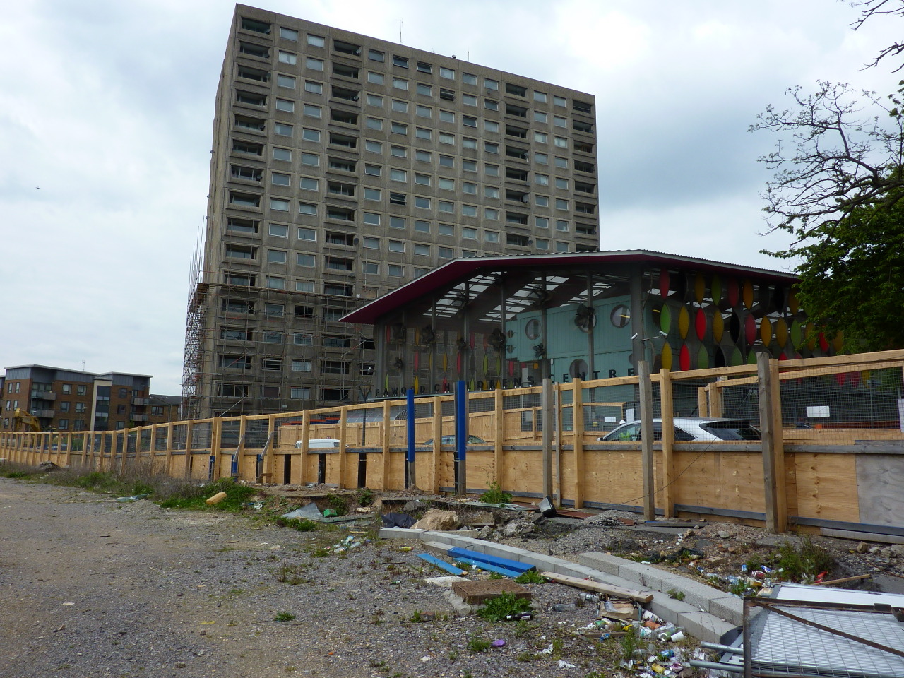 Hillside towerblock & Fawood Childrens Centre, Hillside, Brent